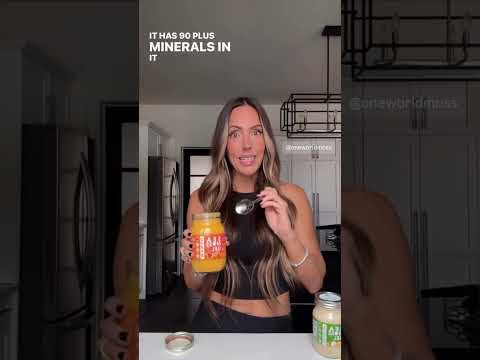 influencer tries world moss flavoured sea moss gel